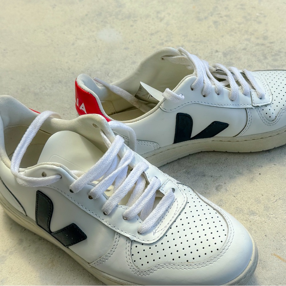 Veja V-10 leather sneakers